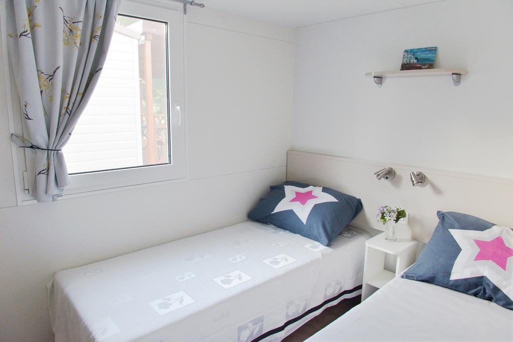 Mobile Homes Murter Jezera Extérieur photo